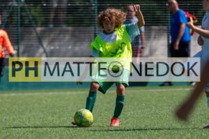 12.30 (01) 73